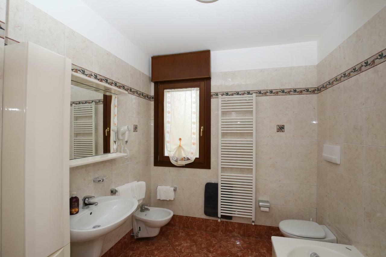 Round Venice Marghera Exterior foto
