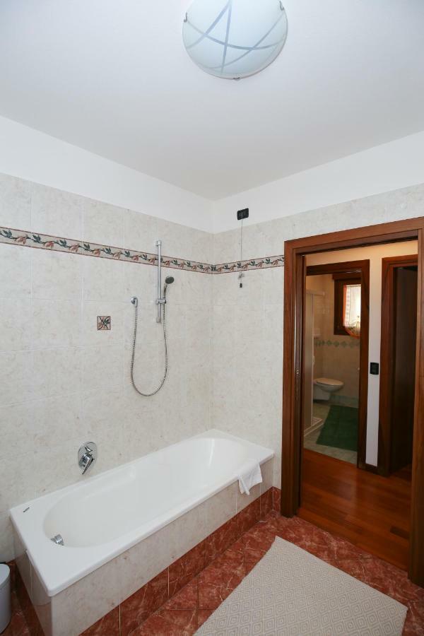 Round Venice Marghera Exterior foto